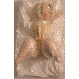 1991 only Knowles Yolanda's Picture Perfect Babies Lisa Doll w/COA and box
